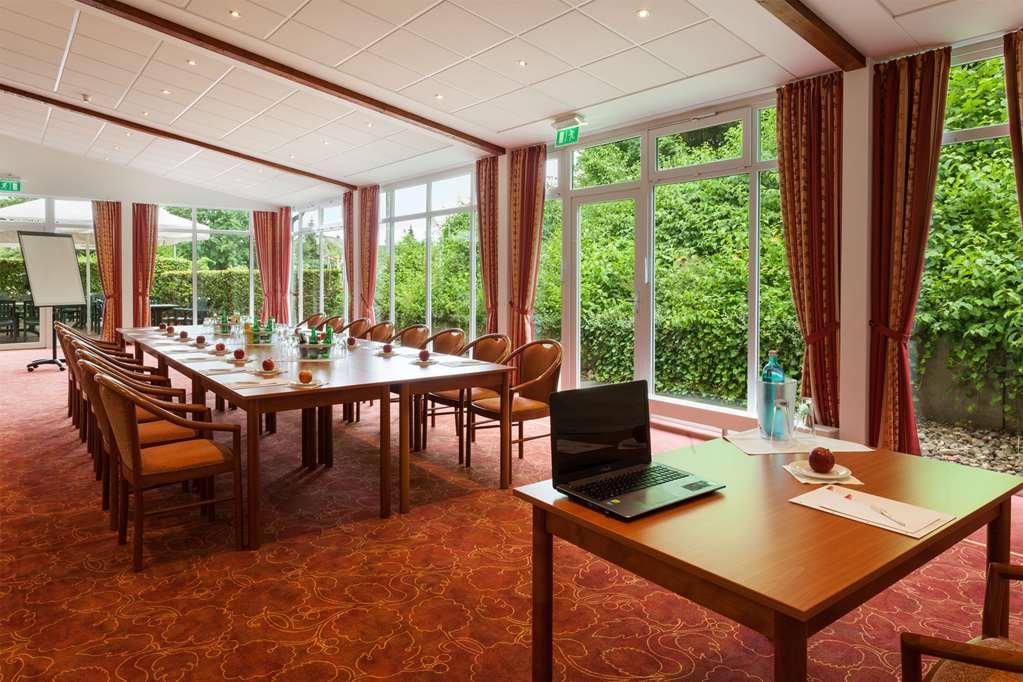 Morada Hotel Gifhorn Instalações foto